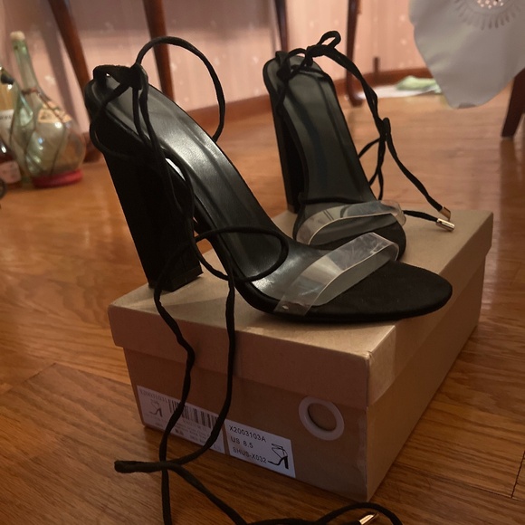 Black Gladiator Heel - Picture 1 of 5
